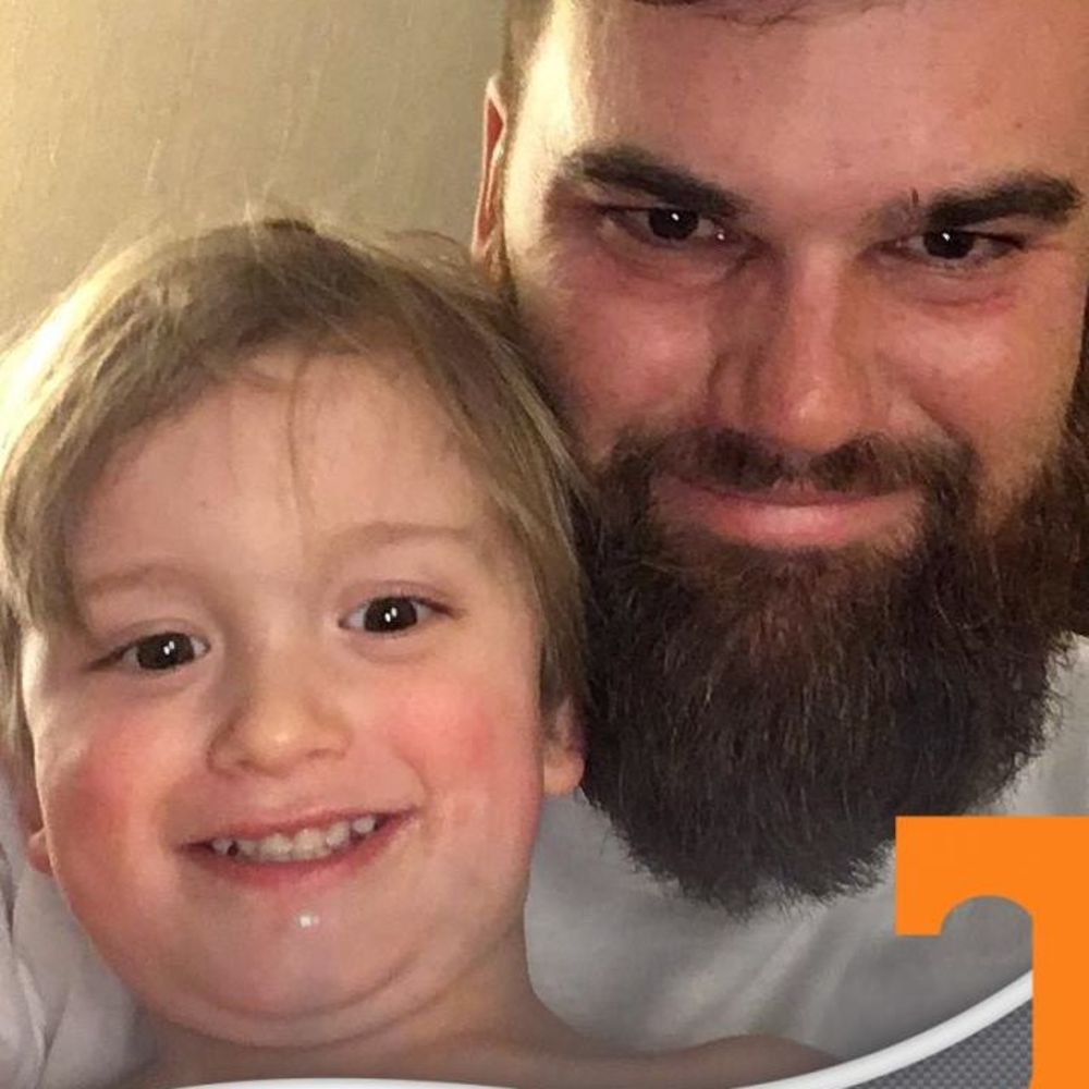 Meet your Posher, Dustin